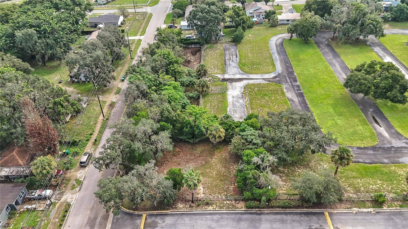 1500 E MCDONALD AVENUE, Eustis, FL 32726 1500 E MCDONALD AVENUE, Eustis, FL 32726