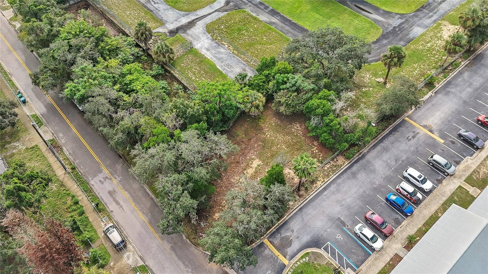 1500 E MCDONALD AVENUE, Eustis, FL 32726 1500 E MCDONALD AVENUE, Eustis, FL 32726