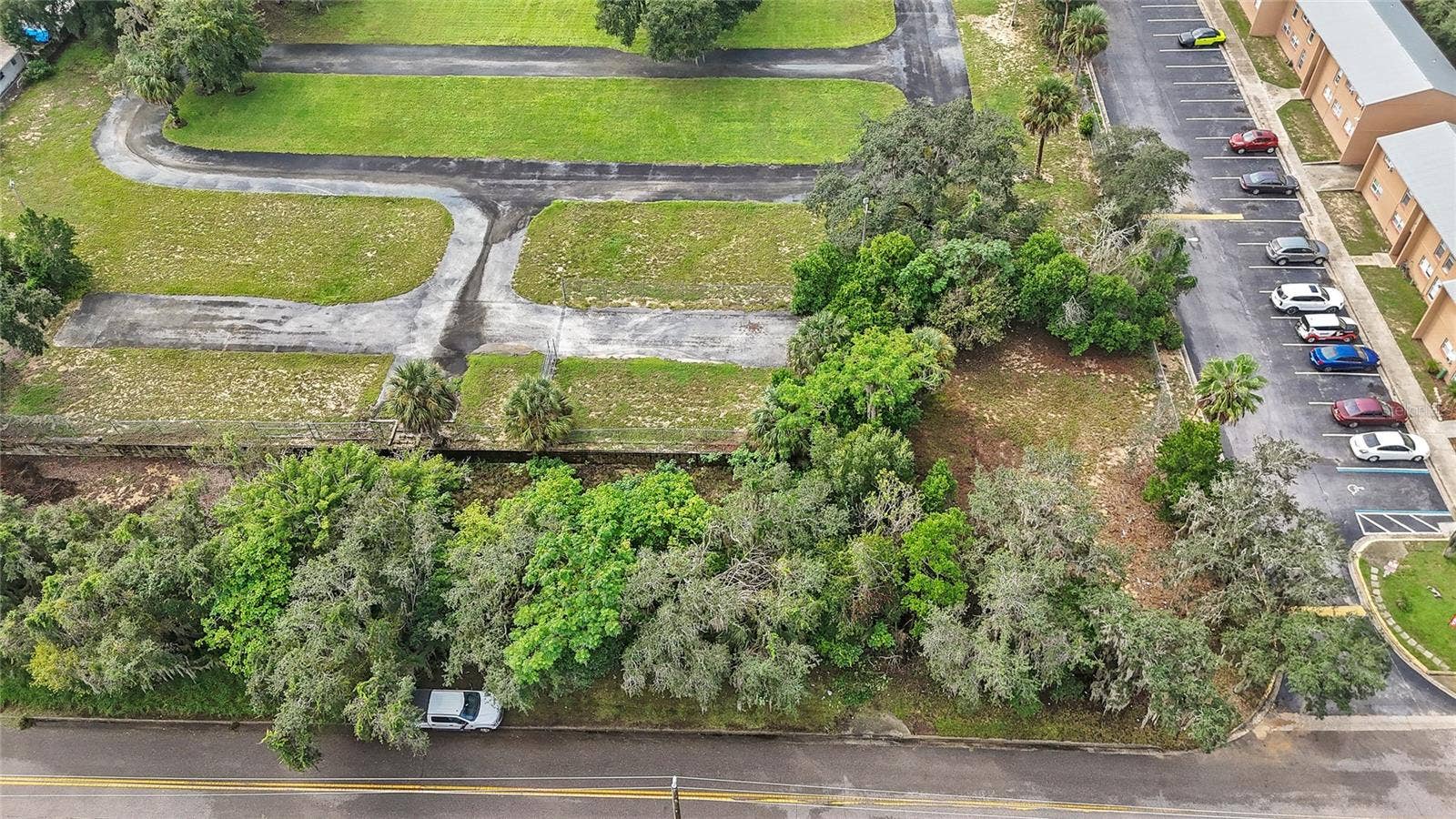 1500 E MCDONALD AVENUE, Eustis, FL 32726 1500 E MCDONALD AVENUE, Eustis, FL 32726