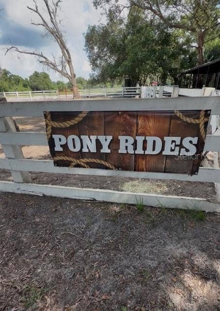 280 CAMPBELL RANCH RUN, Geneva, FL 32732 PONY RIDES CORAL