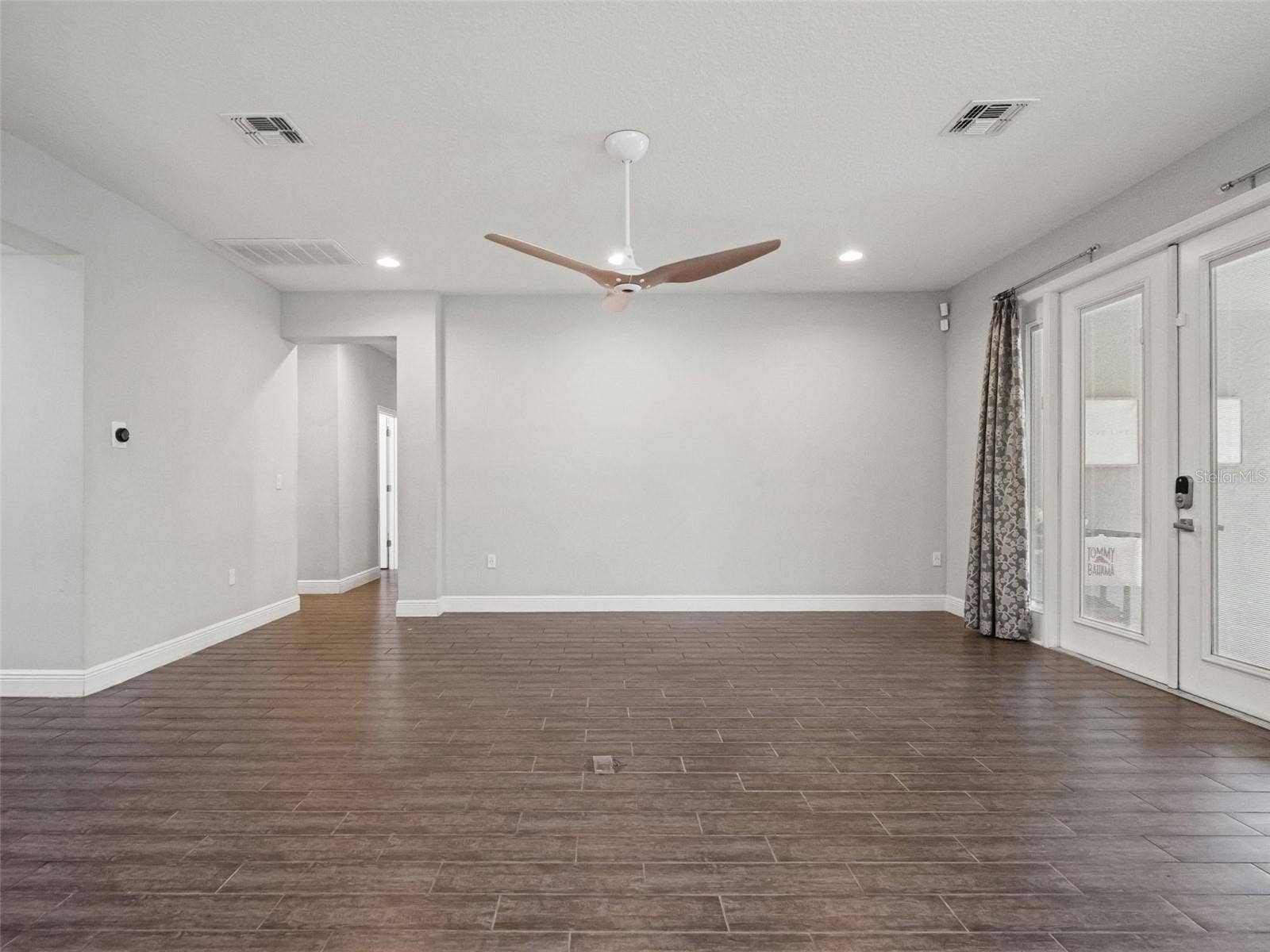 8468 MOREHOUSE DRIVE, Orlando, FL 32836 8468 MOREHOUSE DRIVE, Orlando, FL 32836