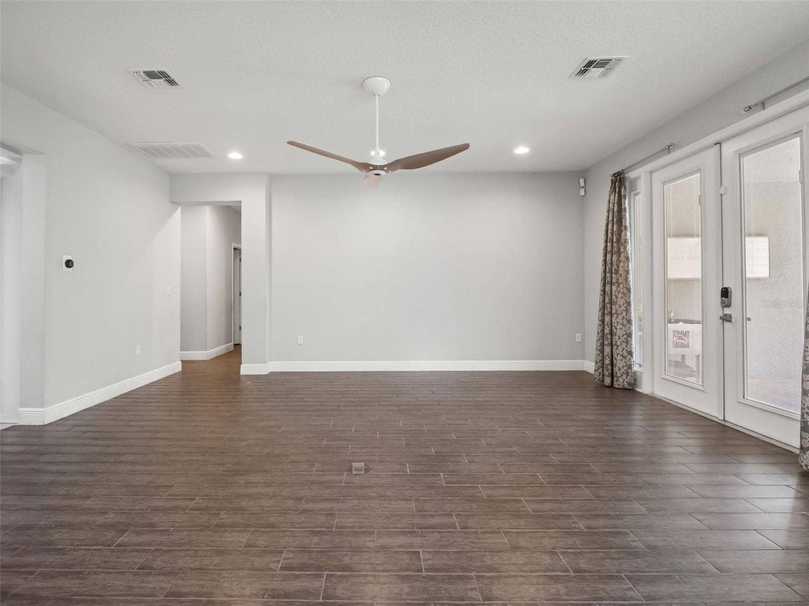 8468 MOREHOUSE DRIVE, Orlando, FL 32836 8468 MOREHOUSE DRIVE, Orlando, FL 32836