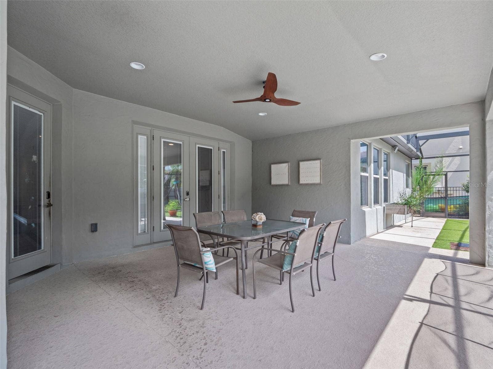 8468 MOREHOUSE DRIVE, Orlando, FL 32836 8468 MOREHOUSE DRIVE, Orlando, FL 32836