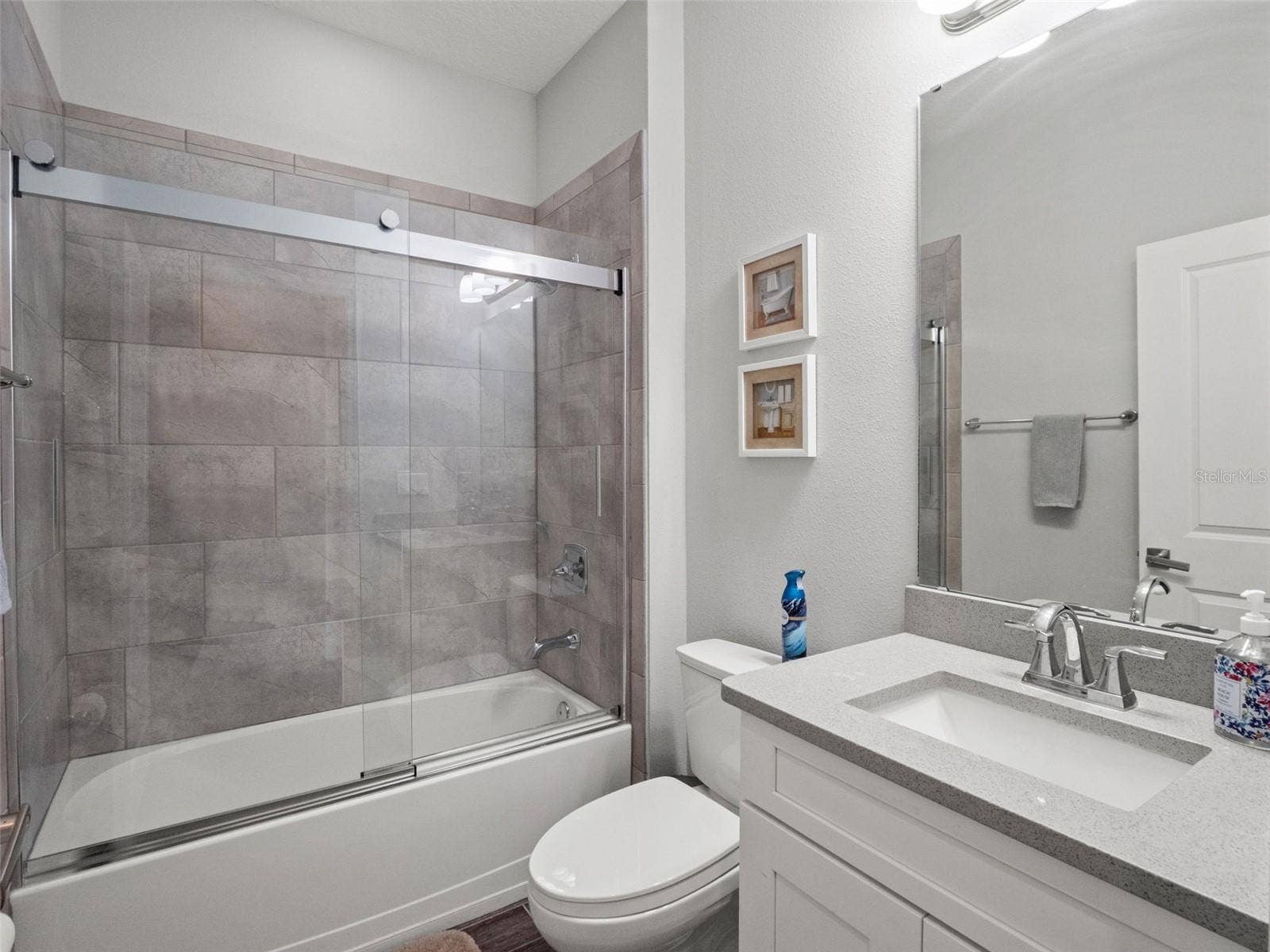 8468 MOREHOUSE DRIVE, Orlando, FL 32836 8468 MOREHOUSE DRIVE, Orlando, FL 32836
