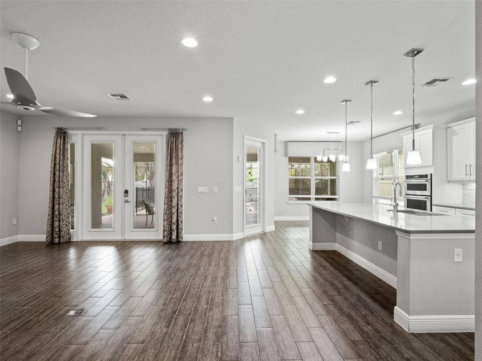 8468 MOREHOUSE DRIVE, Orlando, FL 32836 8468 MOREHOUSE DRIVE, Orlando, FL 32836