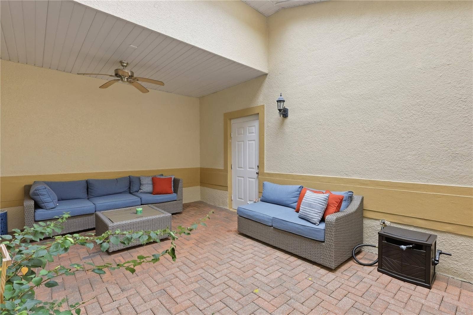 17404 CHATEAU PINE WAY, Clermont, FL 34711 17404 CHATEAU PINE WAY, Clermont, FL 34711