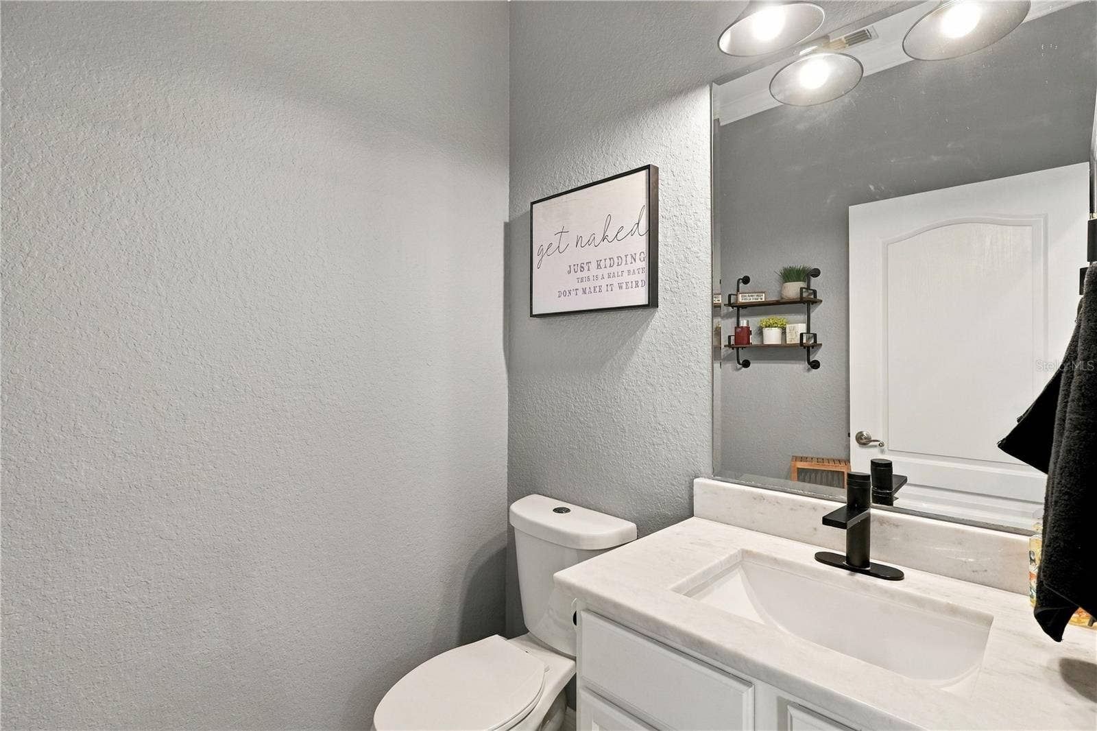 17404 CHATEAU PINE WAY, Clermont, FL 34711 17404 CHATEAU PINE WAY, Clermont, FL 34711