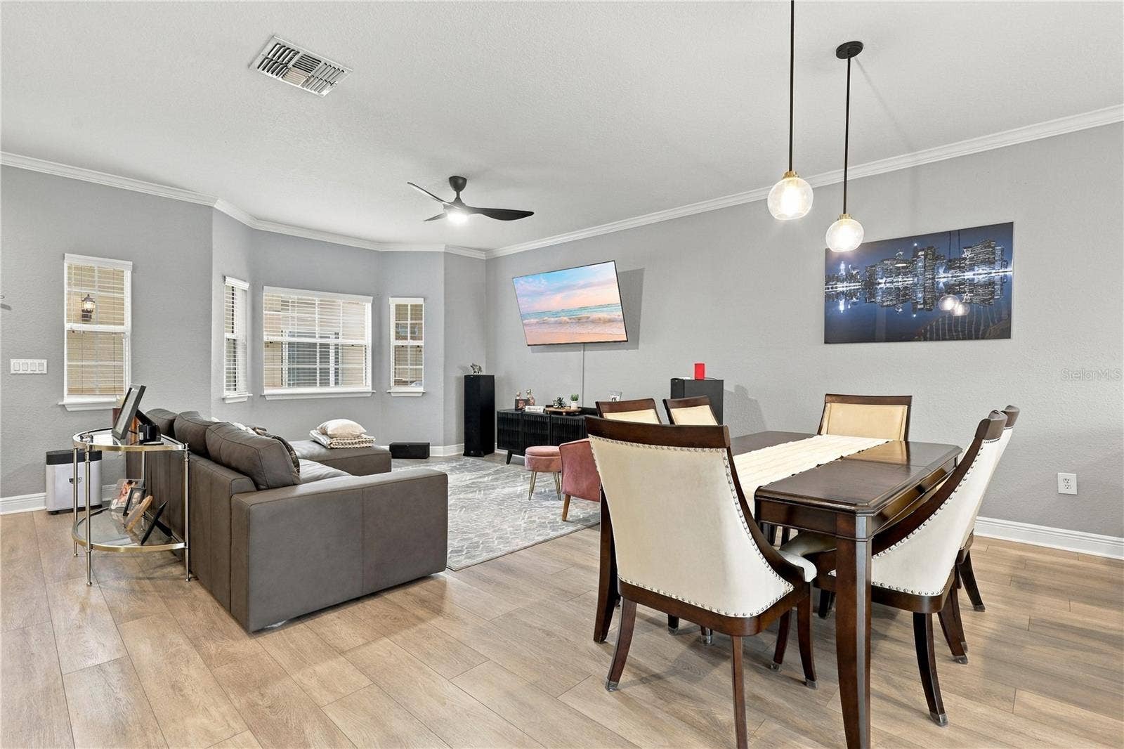 17404 CHATEAU PINE WAY, Clermont, FL 34711 17404 CHATEAU PINE WAY, Clermont, FL 34711