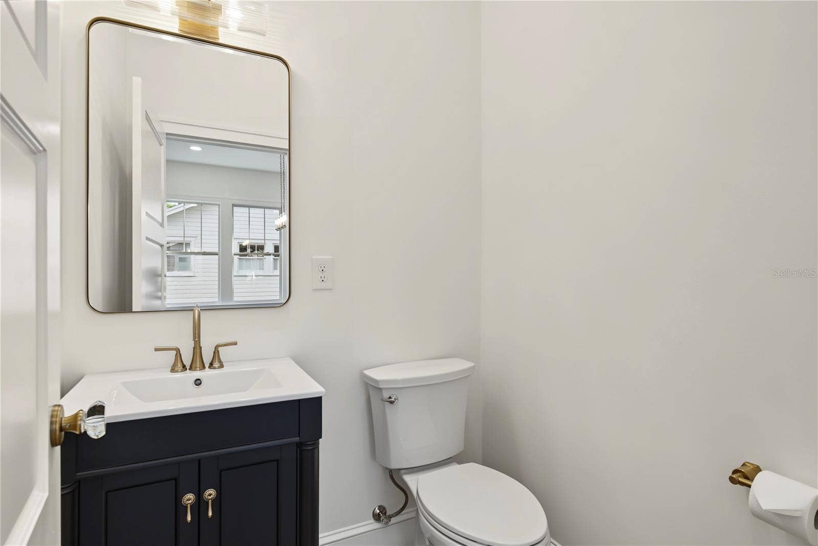 206 N HIGHLAND AVENUE, Winter Garden, FL 34787 206 N HIGHLAND AVENUE, Winter Garden, FL 34787