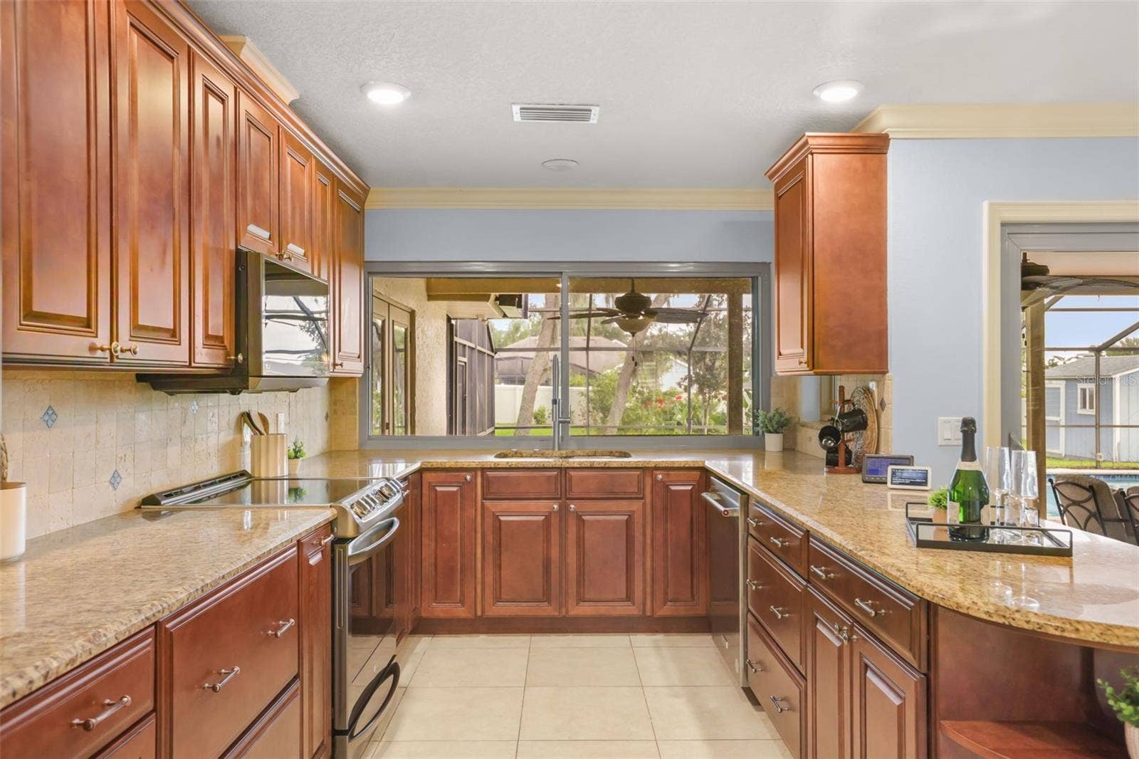 382 FOREST PARK CIRCLE, Longwood, FL 32779