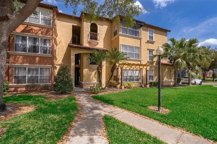 Property photo for 5128 CONROY ROAD, #13, Orlando, FL