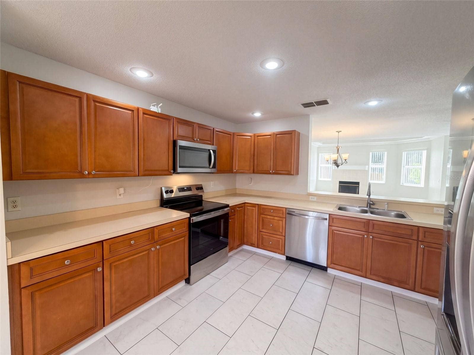 2772 RIVER RIDGE DRIVE, Orlando, FL 32825 2772 RIVER RIDGE DRIVE, Orlando, FL 32825