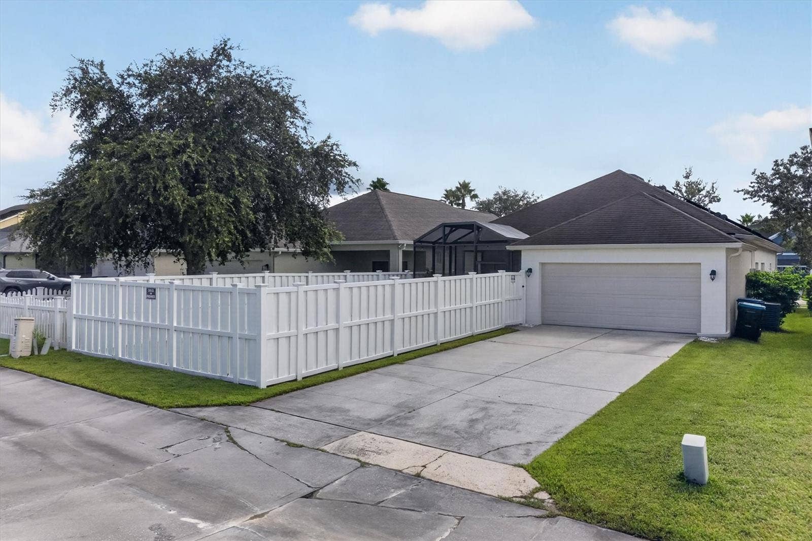 14661 TANJA KING BOULEVARD, Orlando, FL 32828 14661 TANJA KING BOULEVARD, Orlando, FL 32828
