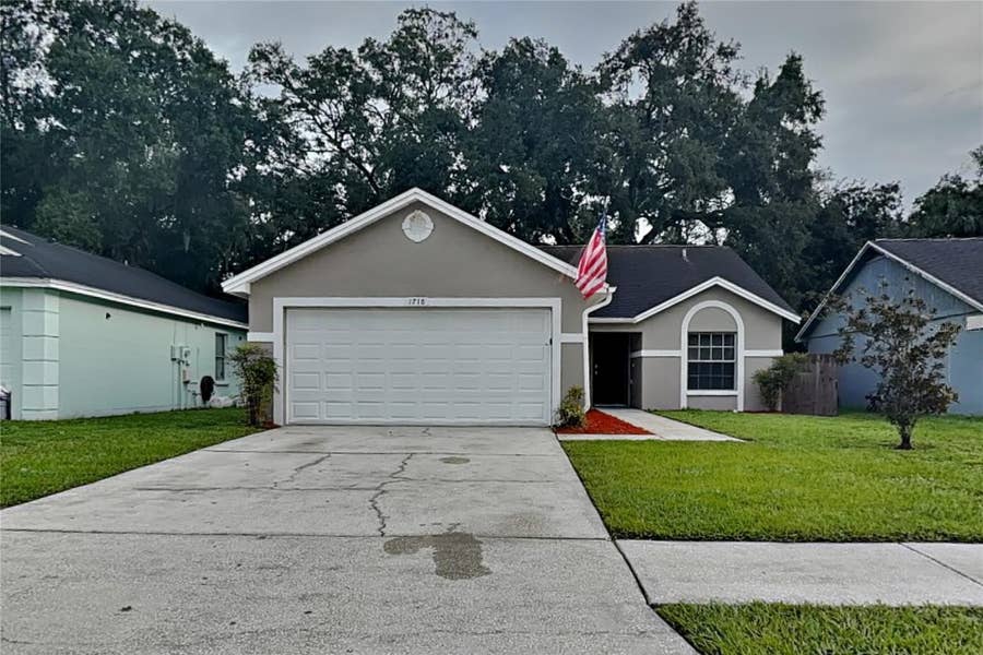 Property photo for Brandon, FL