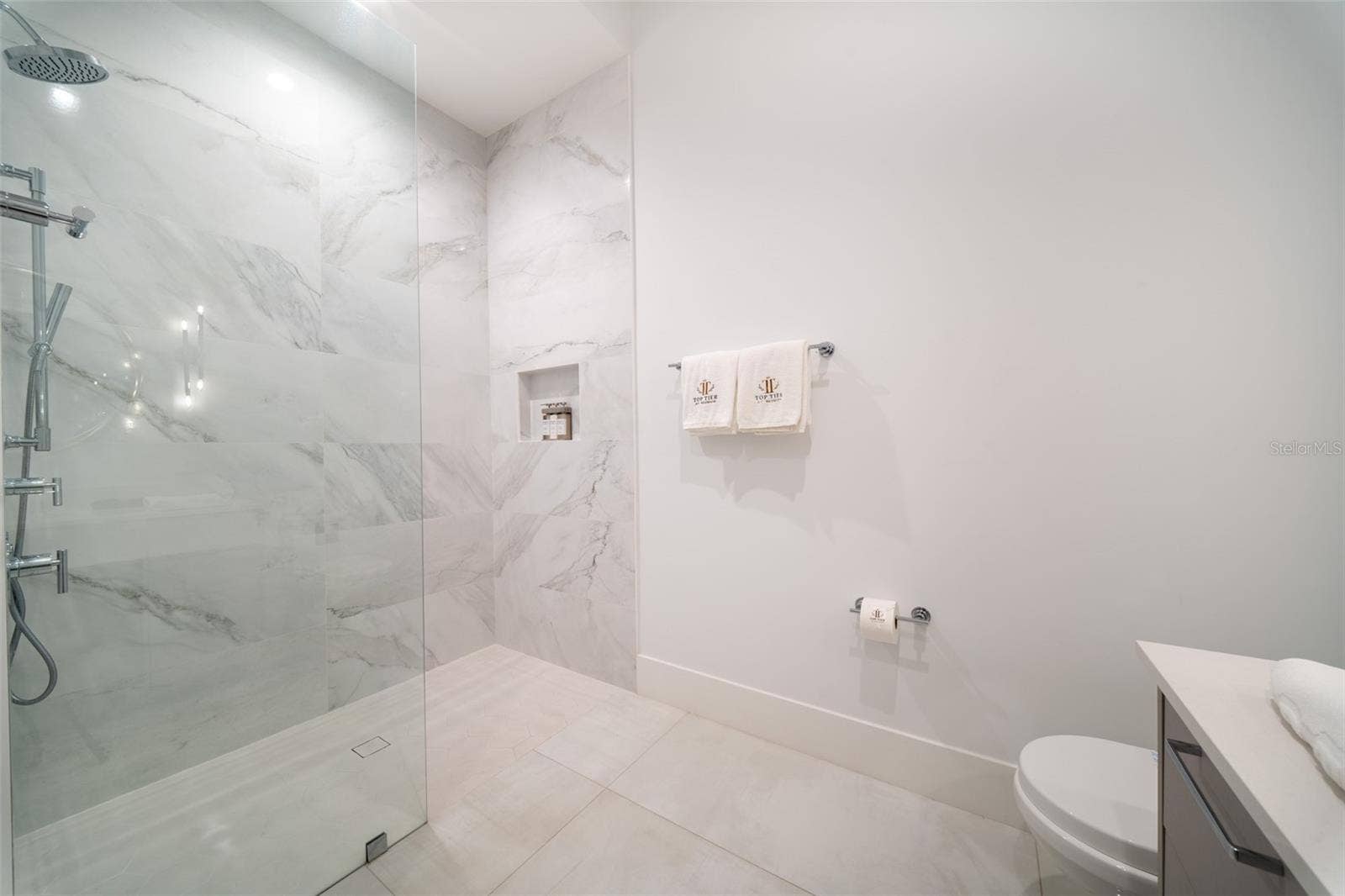 900 GOLDEN BEAR DRIVE, Reunion, FL 34747 900 GOLDEN BEAR DRIVE, Reunion, FL 34747