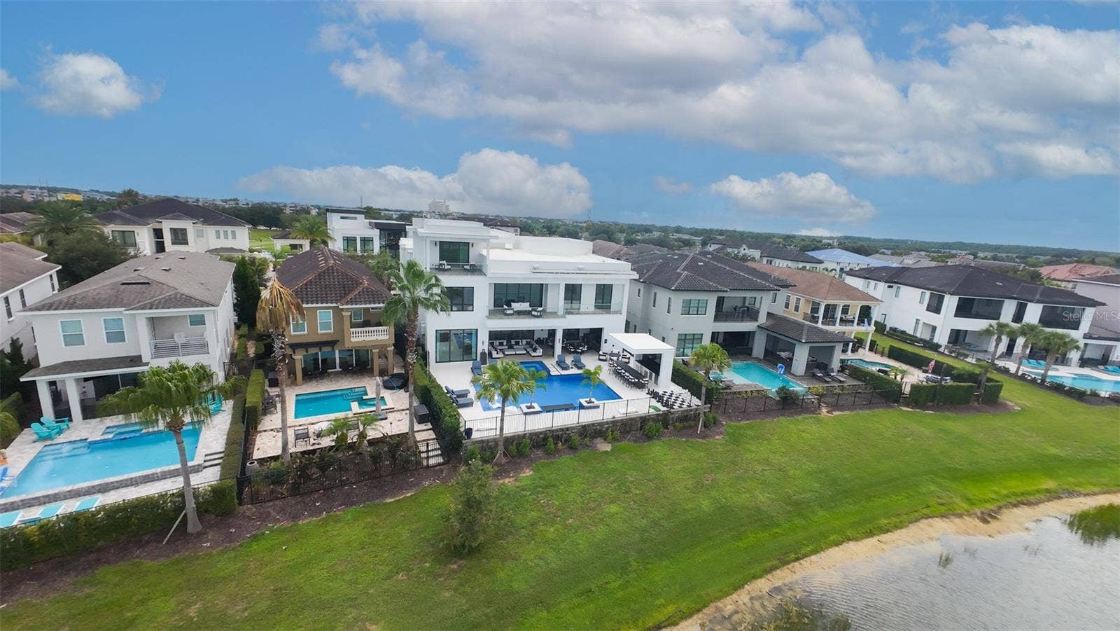 900 GOLDEN BEAR DRIVE, Reunion, FL 34747 900 GOLDEN BEAR DRIVE, Reunion, FL 34747
