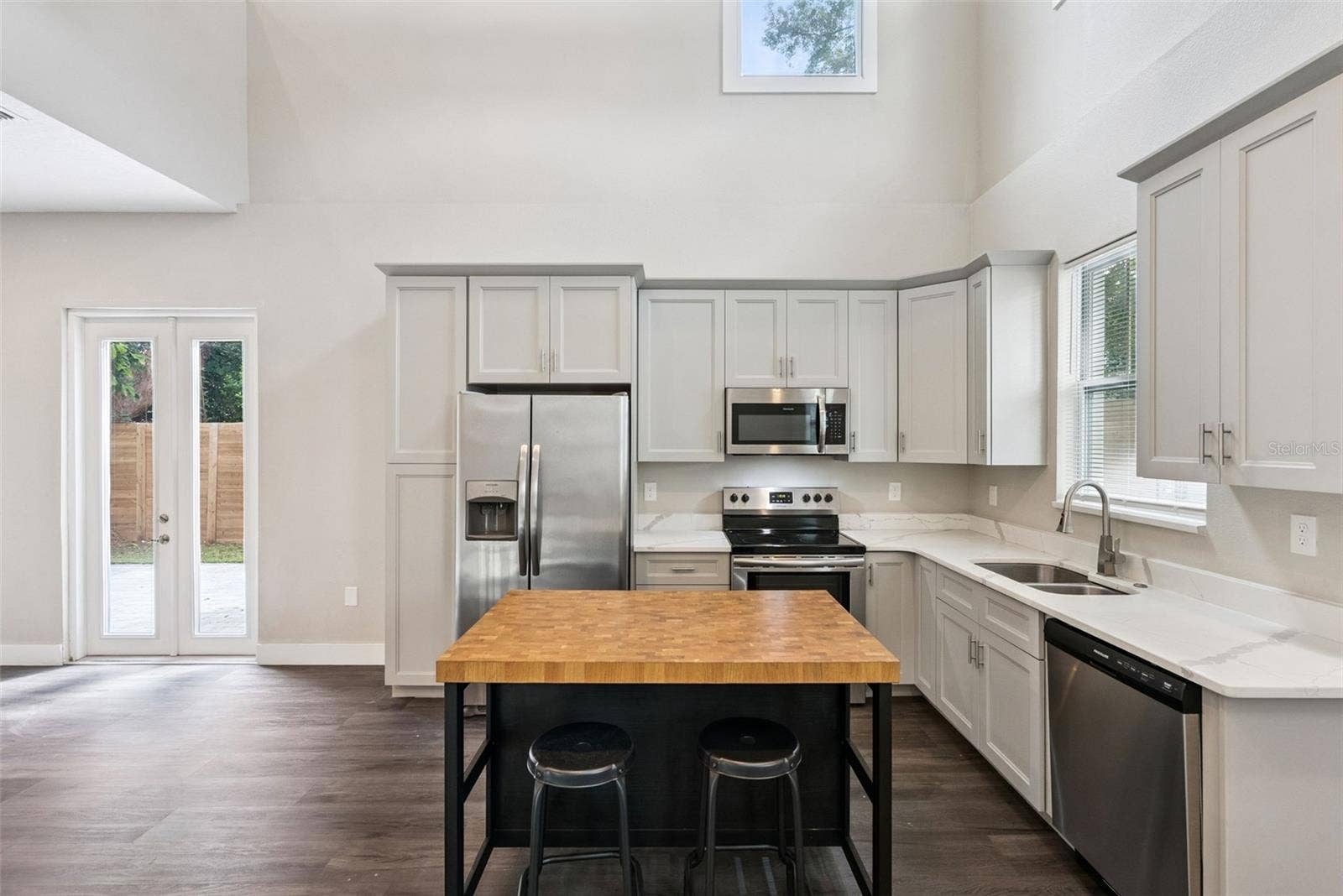 2411 AMHERST AVENUE, Orlando, FL 32804