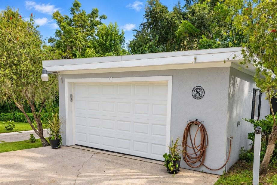 2314 N GRIFFIN DRIVE, Leesburg, FL 34748 2314 N GRIFFIN DRIVE, Leesburg, FL 34748