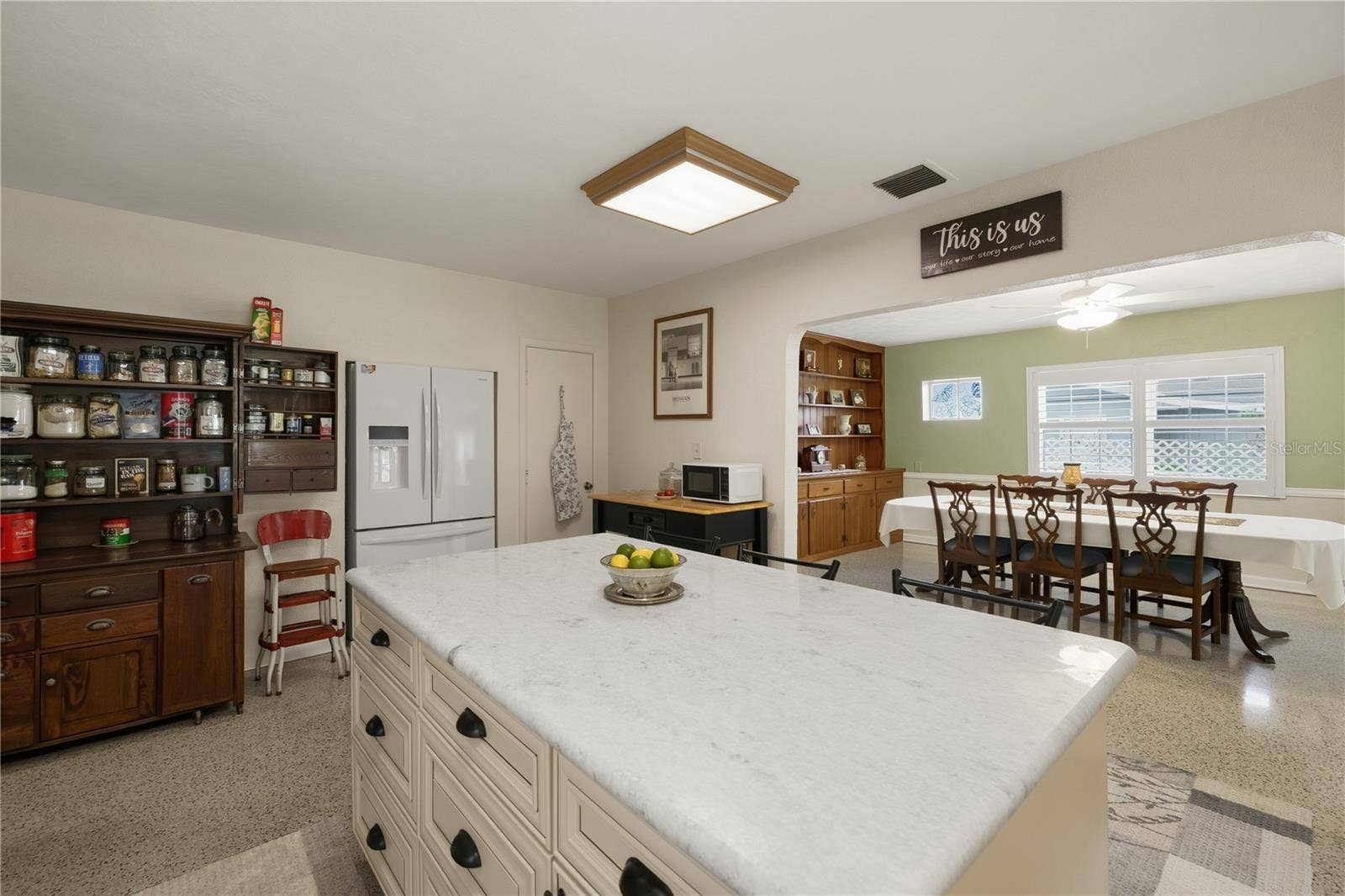 2314 N GRIFFIN DRIVE, Leesburg, FL 34748 Kitchen
