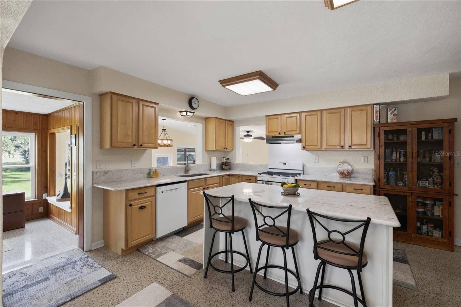 2314 N GRIFFIN DRIVE, Leesburg, FL 34748 Kitchen