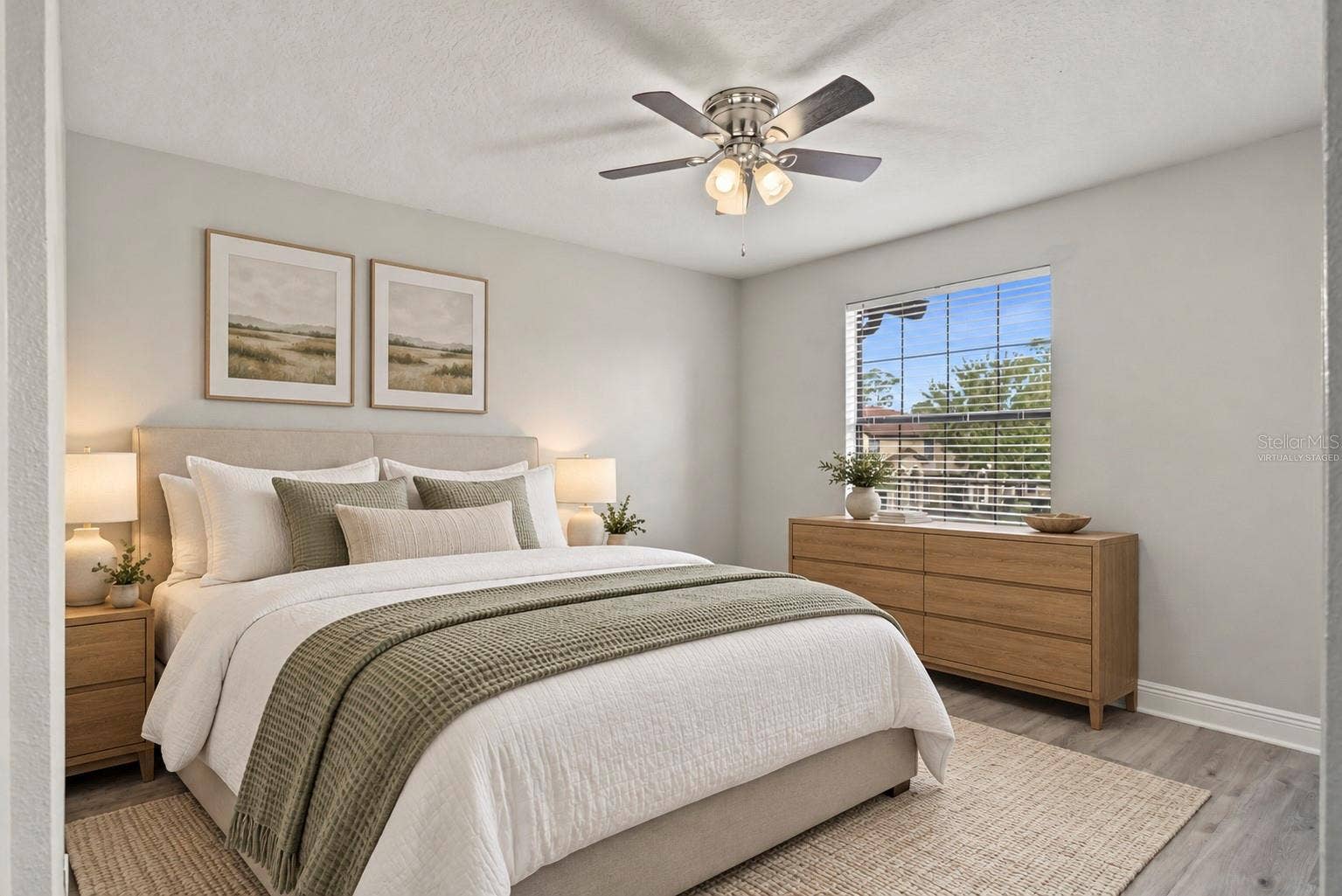 6013 SCOTCHWOOD GLN, #20, Orlando, FL 32822 Virtually Staged
