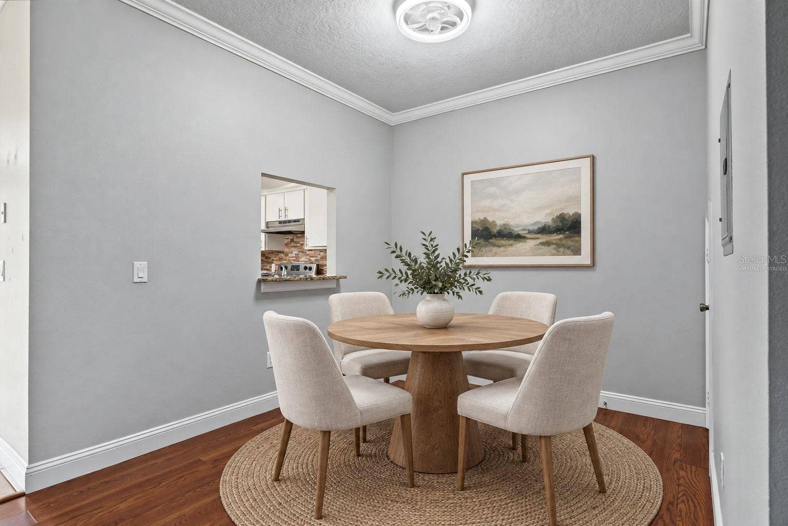 6013 SCOTCHWOOD GLN, #20, Orlando, FL 32822 Virtually Staged