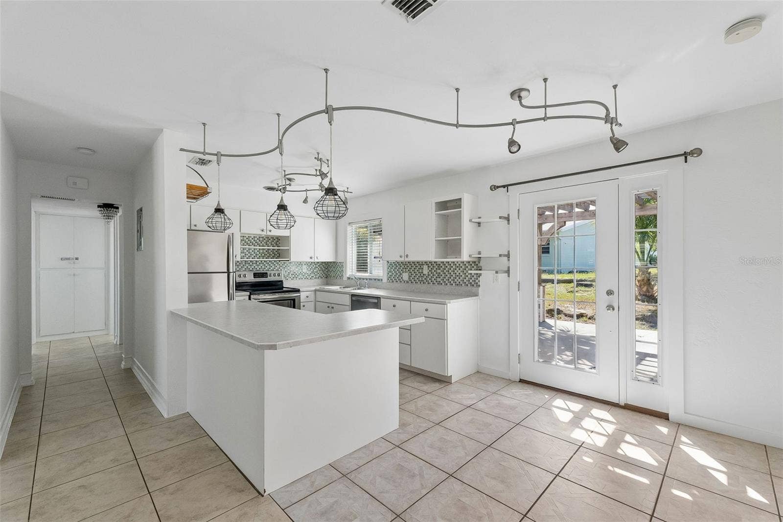 2 ROBBEN TERRACE, Daytona Beach, FL 32118