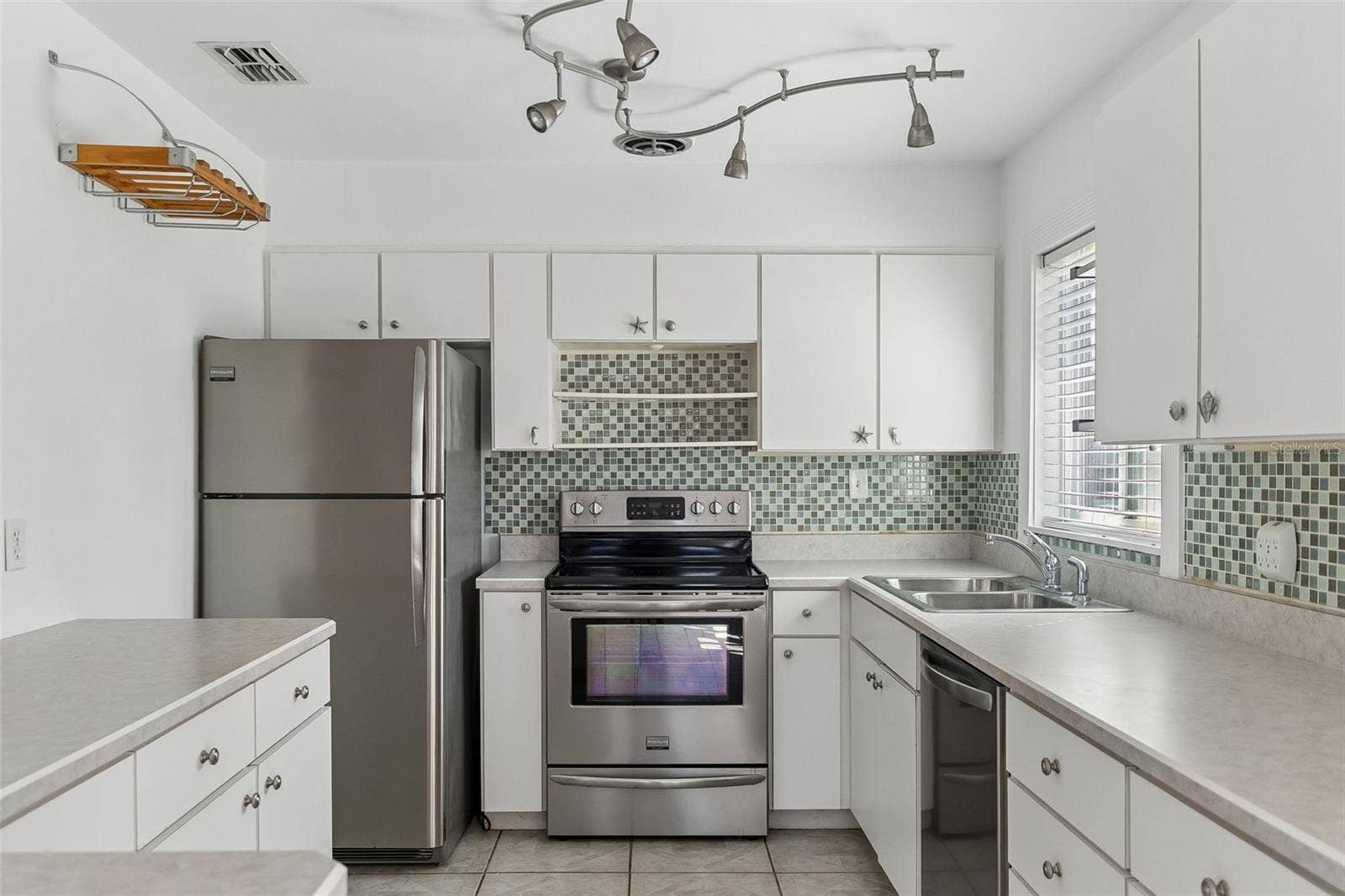 2 ROBBEN TERRACE, Daytona Beach, FL 32118