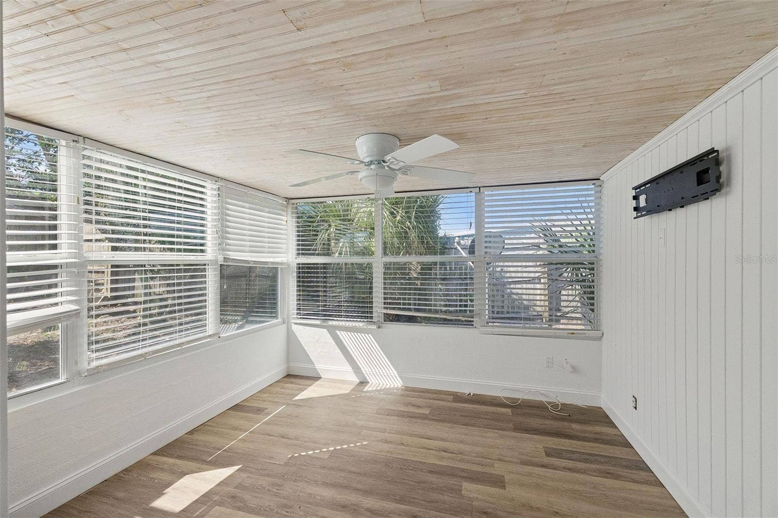 2 ROBBEN TERRACE, Daytona Beach, FL 32118