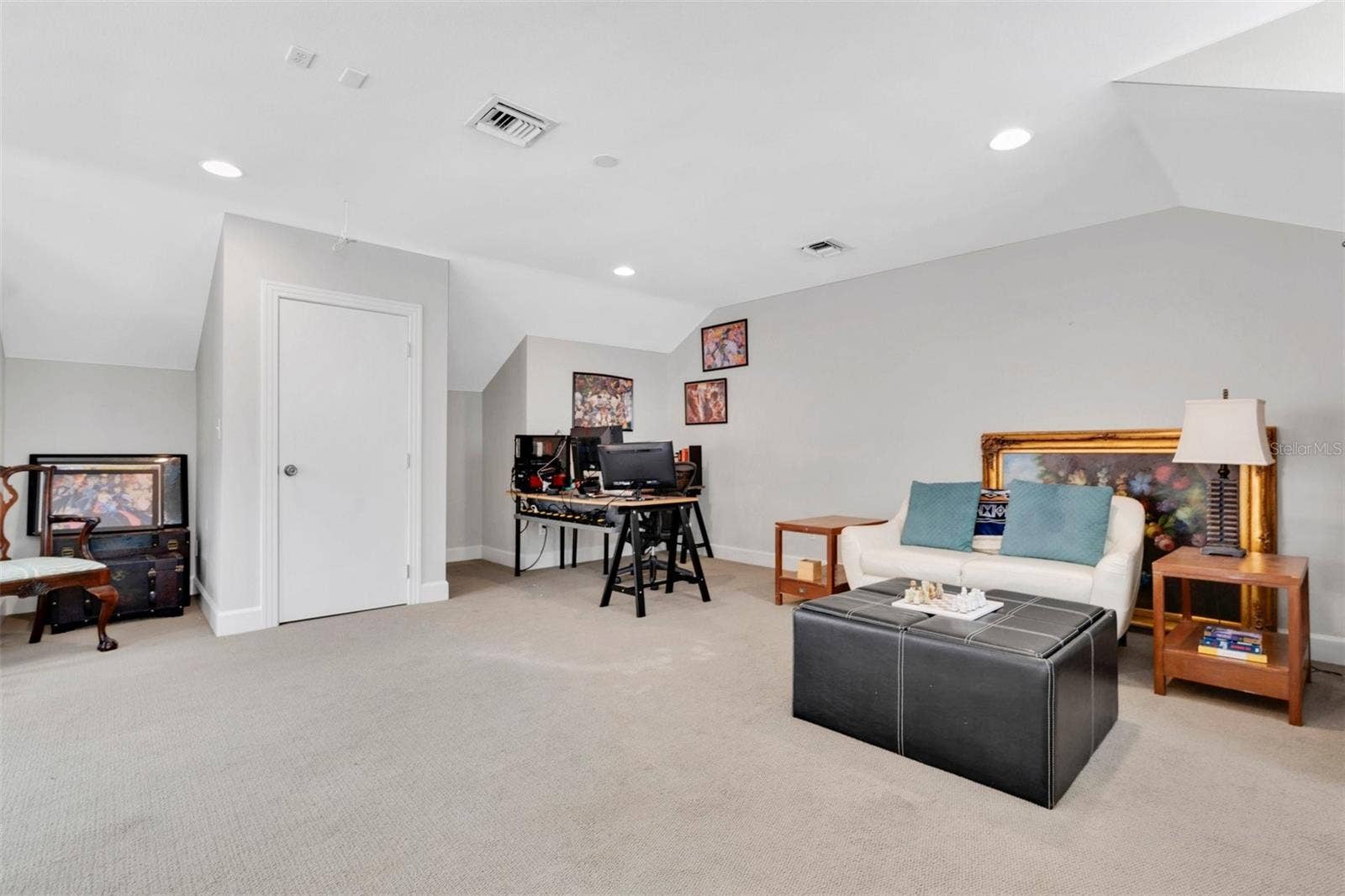 729 ALAMEDA STREET, Orlando, FL 32804 Bonus/Media Room