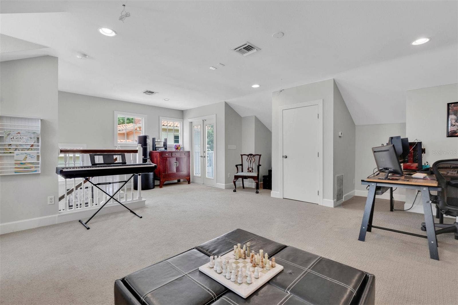 729 ALAMEDA STREET, Orlando, FL 32804 Bonus/Media Room