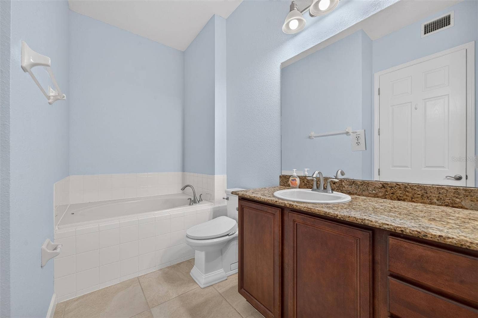 4407 ETHAN LANE, #29-101, Orlando, FL 32814 4407 ETHAN LANE, #29-101, Orlando, FL 32814