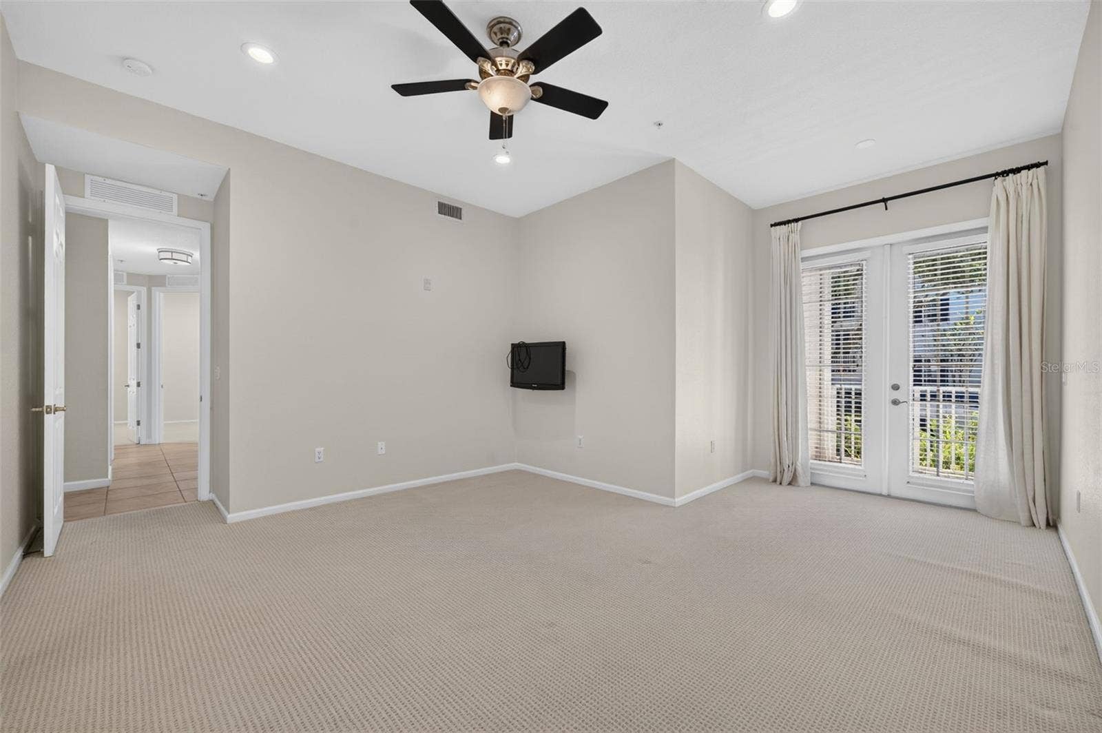 4407 ETHAN LANE, #29-101, Orlando, FL 32814 4407 ETHAN LANE, #29-101, Orlando, FL 32814