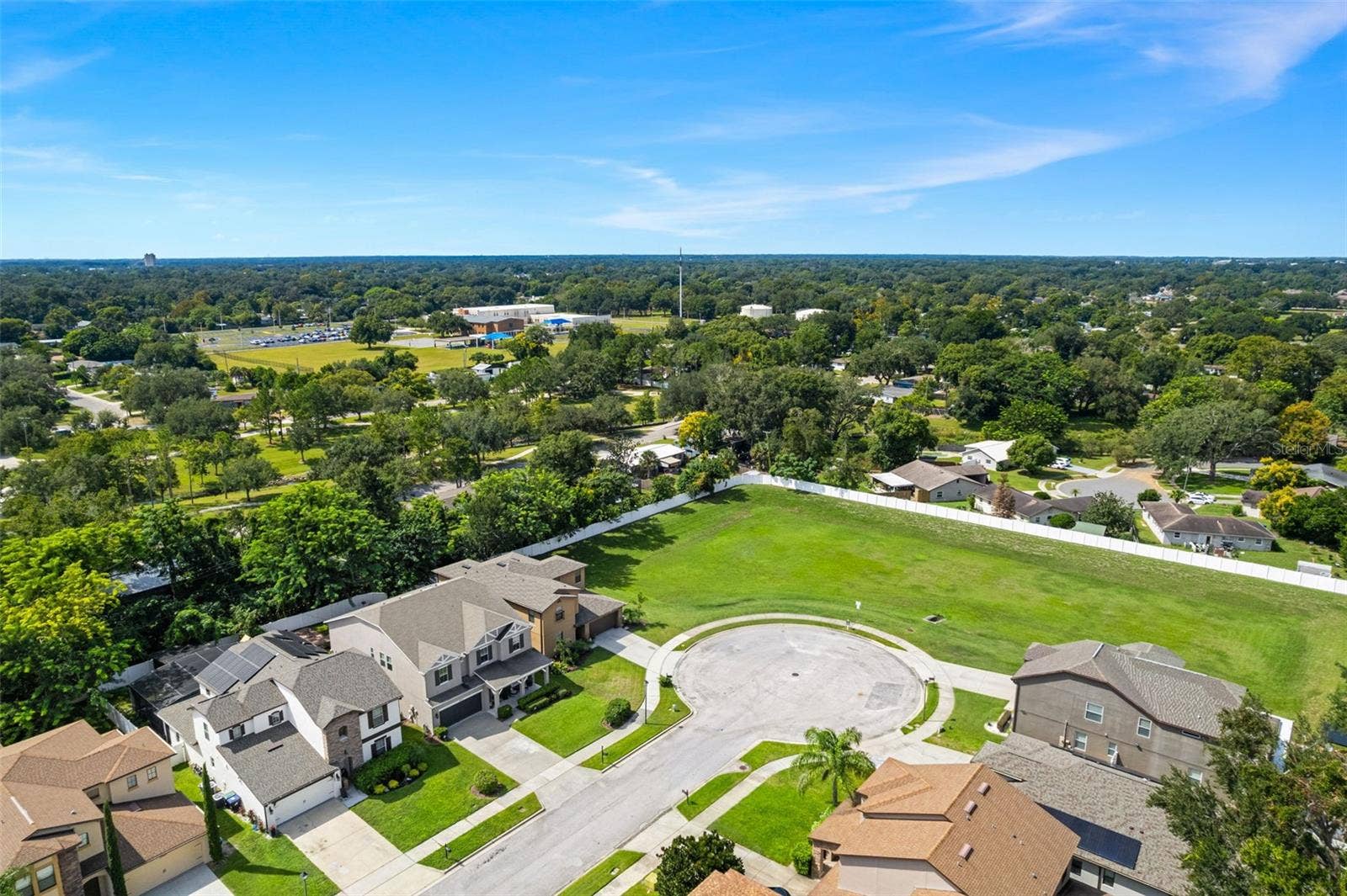 2932 WHISTLEWOOD DRIVE, Orlando, FL 32810 2932 WHISTLEWOOD DRIVE, Orlando, FL 32810