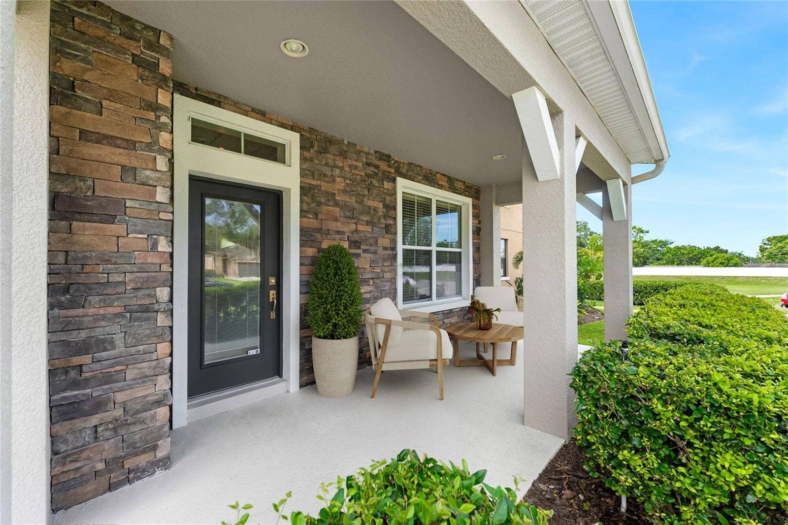 2932 WHISTLEWOOD DRIVE, Orlando, FL 32810 2932 WHISTLEWOOD DRIVE, Orlando, FL 32810
