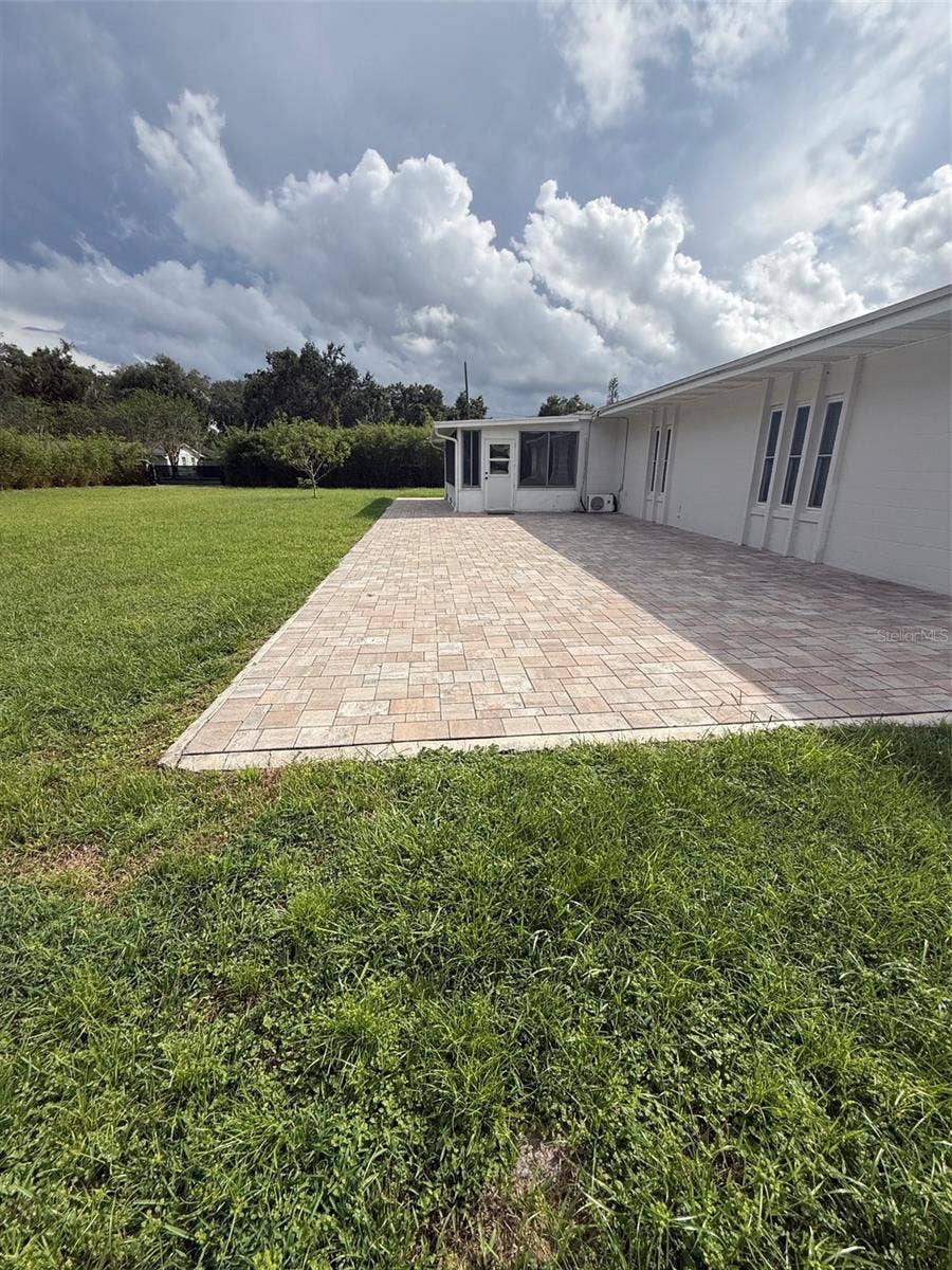 2207 POINSETTIA LANE, Deland, FL 32724 2207 POINSETTIA LANE, Deland, FL 32724