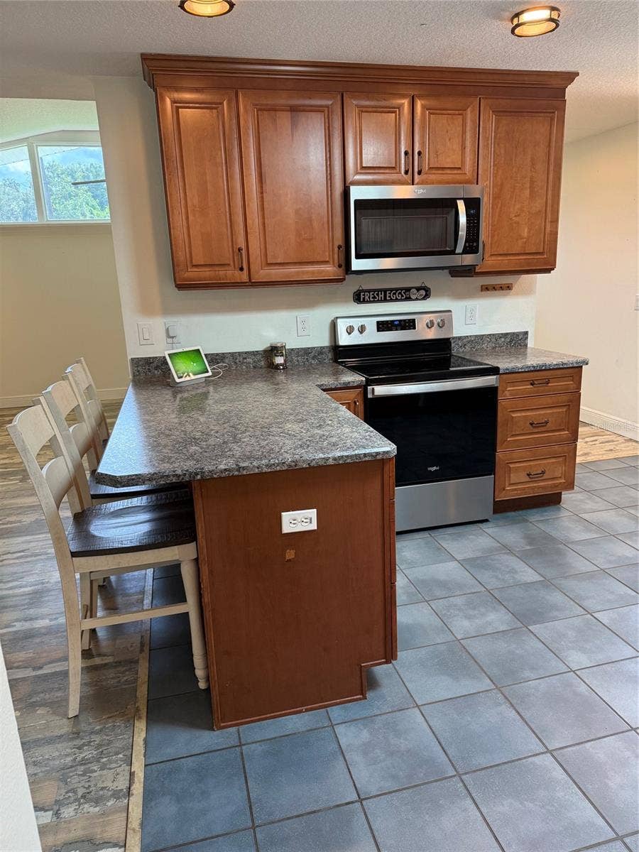2207 POINSETTIA LANE, Deland, FL 32724 2207 POINSETTIA LANE, Deland, FL 32724