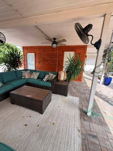 2207 POINSETTIA LANE, Deland, FL 32724 2207 POINSETTIA LANE, Deland, FL 32724