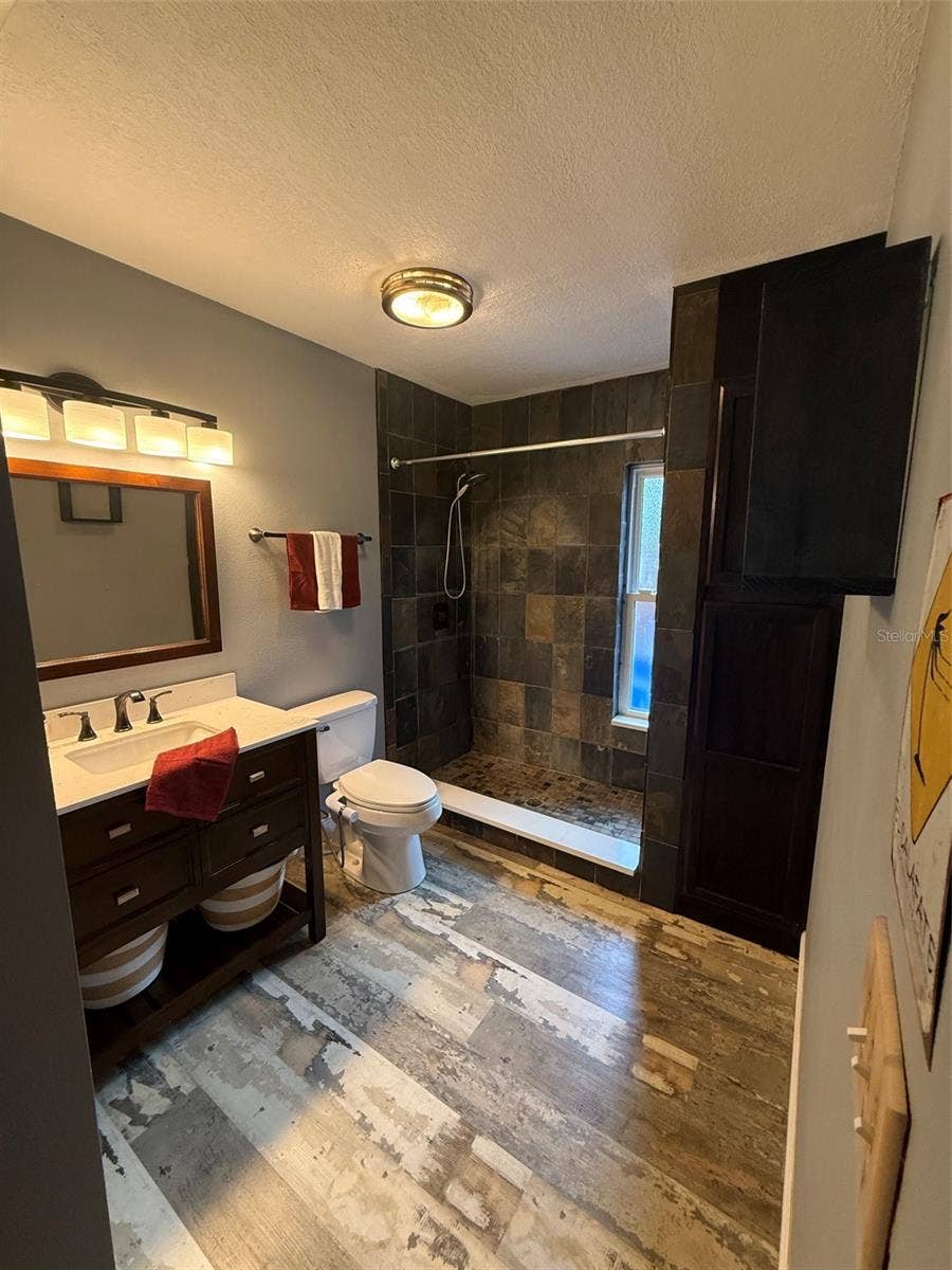 2207 POINSETTIA LANE, Deland, FL 32724 master bath
