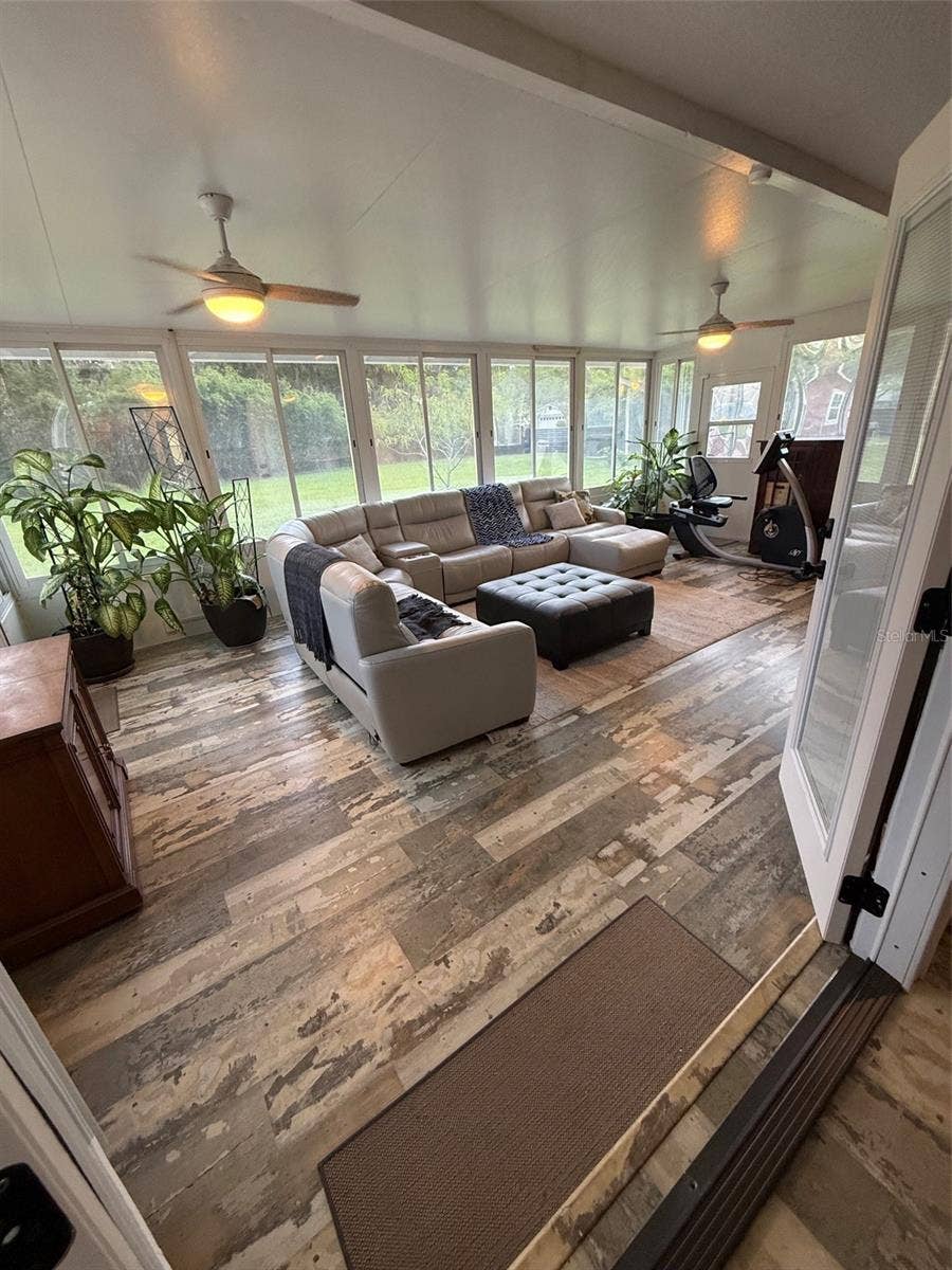 2207 POINSETTIA LANE, Deland, FL 32724 2207 POINSETTIA LANE, Deland, FL 32724