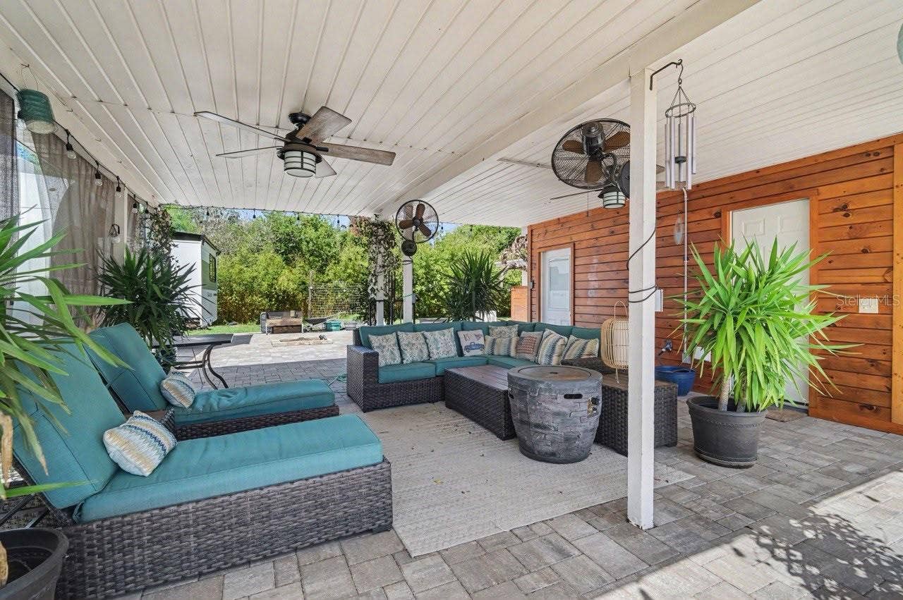 2207 POINSETTIA LANE, Deland, FL 32724 carport/porch