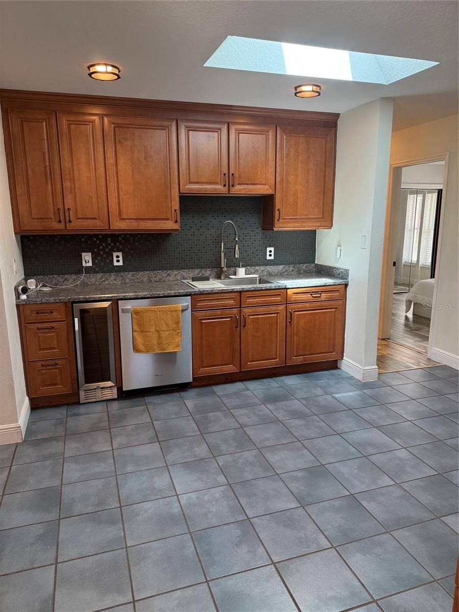 2207 POINSETTIA LANE, Deland, FL 32724 2207 POINSETTIA LANE, Deland, FL 32724