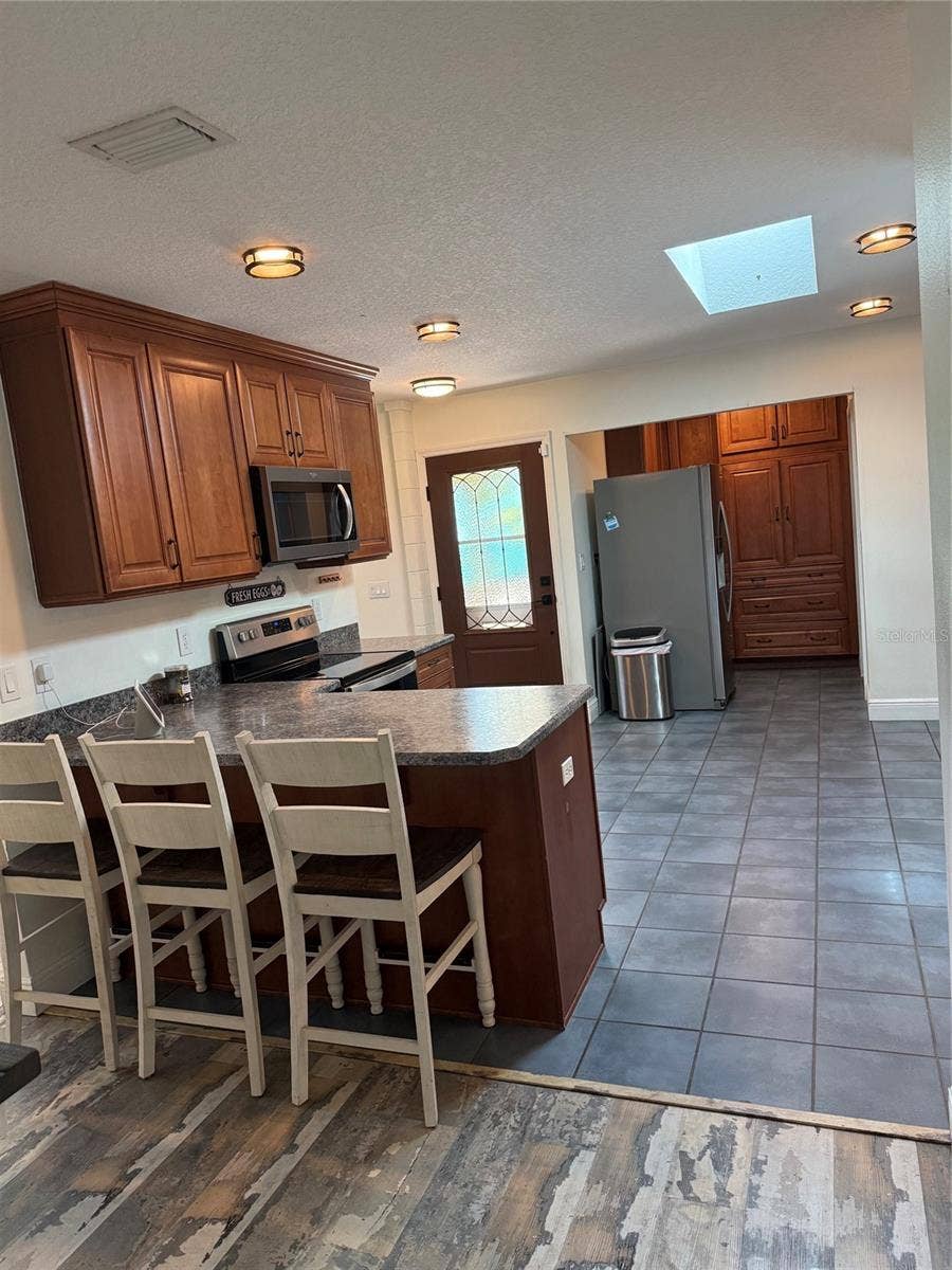 2207 POINSETTIA LANE, Deland, FL 32724 2207 POINSETTIA LANE, Deland, FL 32724