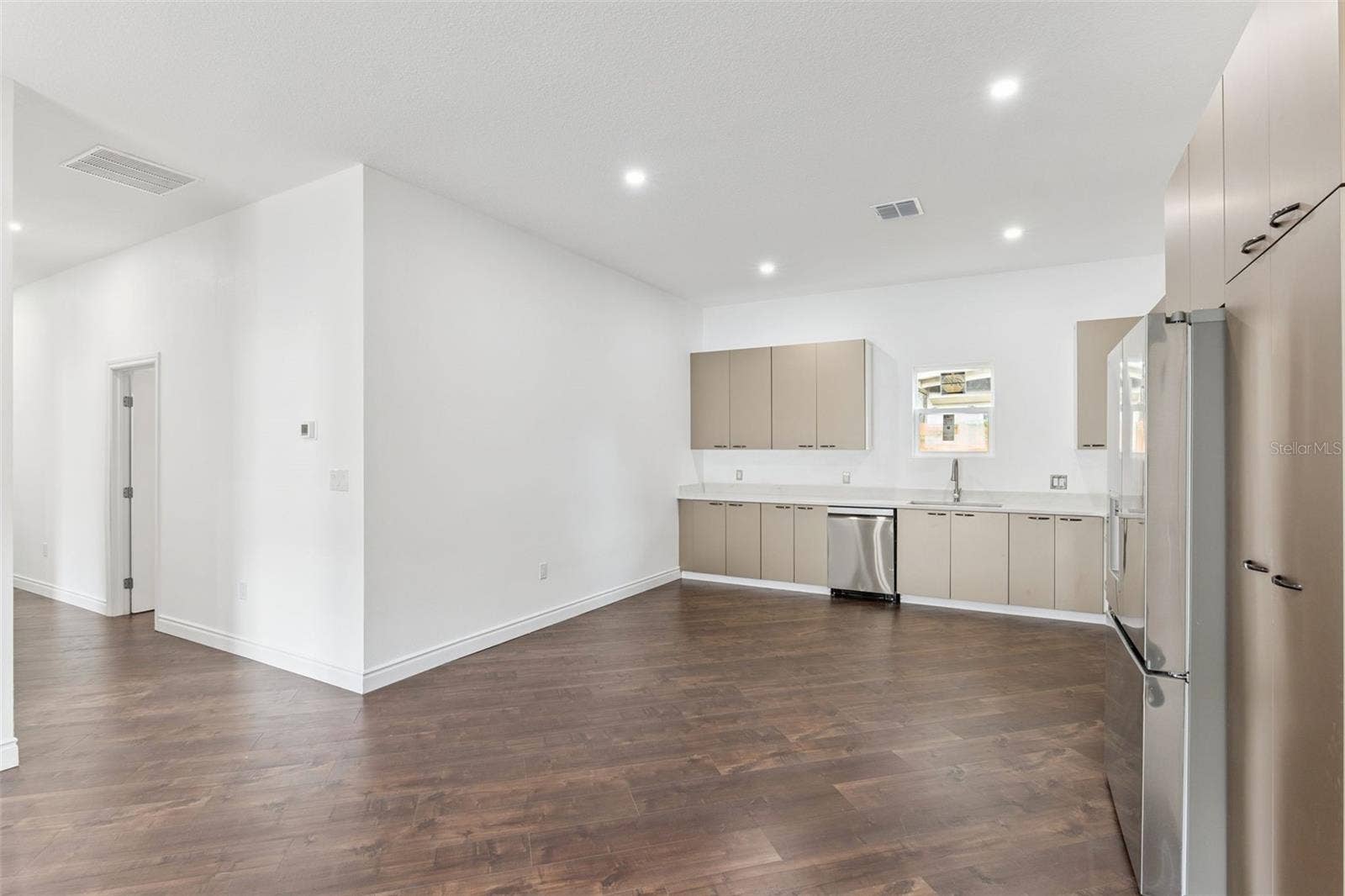 1506 SELMA AVENUE, Orlando, FL 32825 1506 SELMA AVENUE, Orlando, FL 32825
