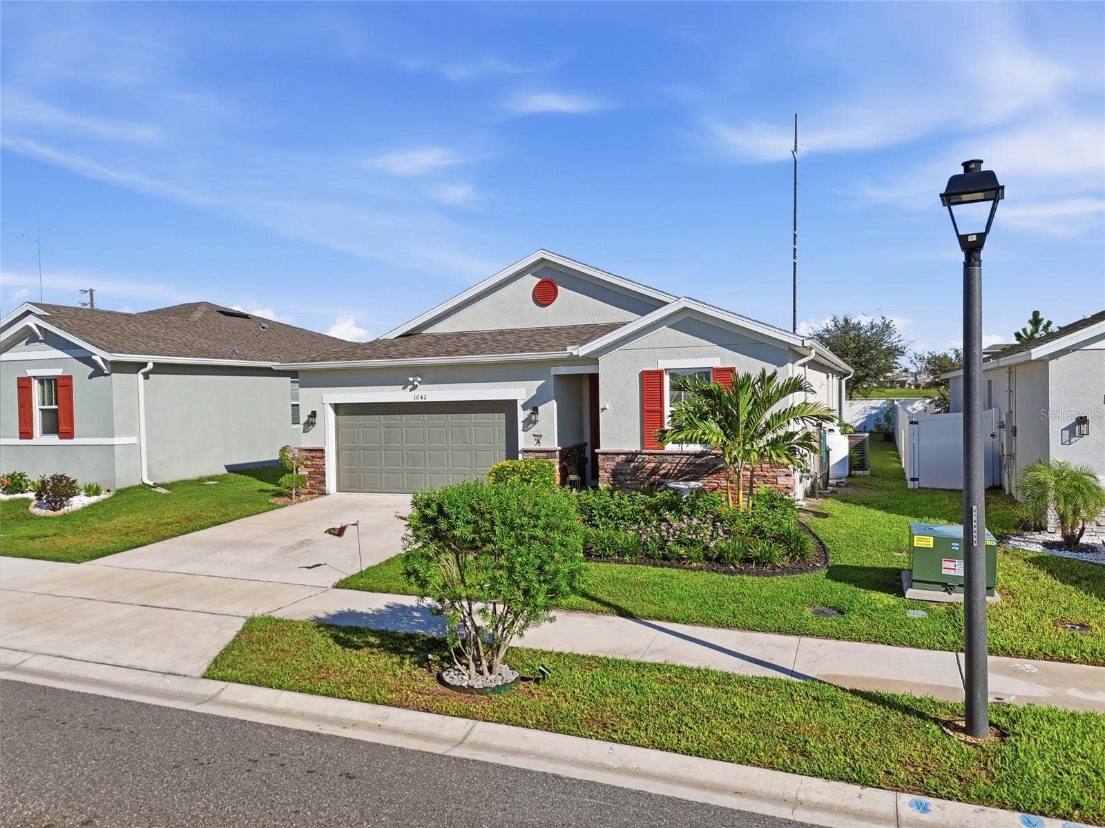 1042 HEIRLOOM DRIVE, Haines City, FL 33844 1042 HEIRLOOM DRIVE, Haines City, FL 33844