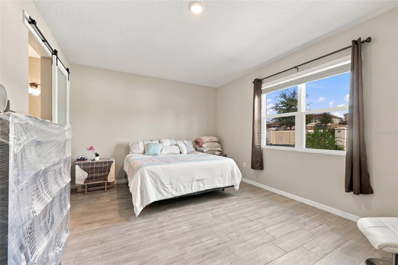 1042 HEIRLOOM DRIVE, Haines City, FL 33844 1042 HEIRLOOM DRIVE, Haines City, FL 33844