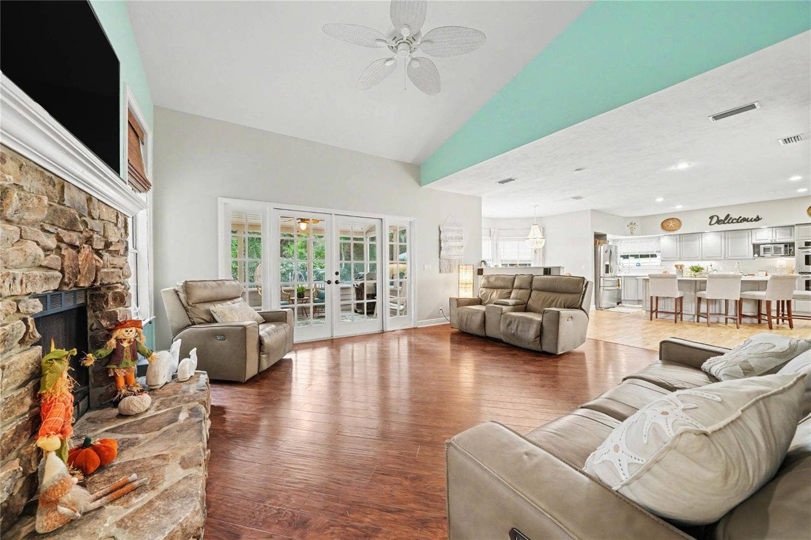 649 CHARMAGNE LANE, Port Orange, FL 32127 649 CHARMAGNE LANE, Port Orange, FL 32127