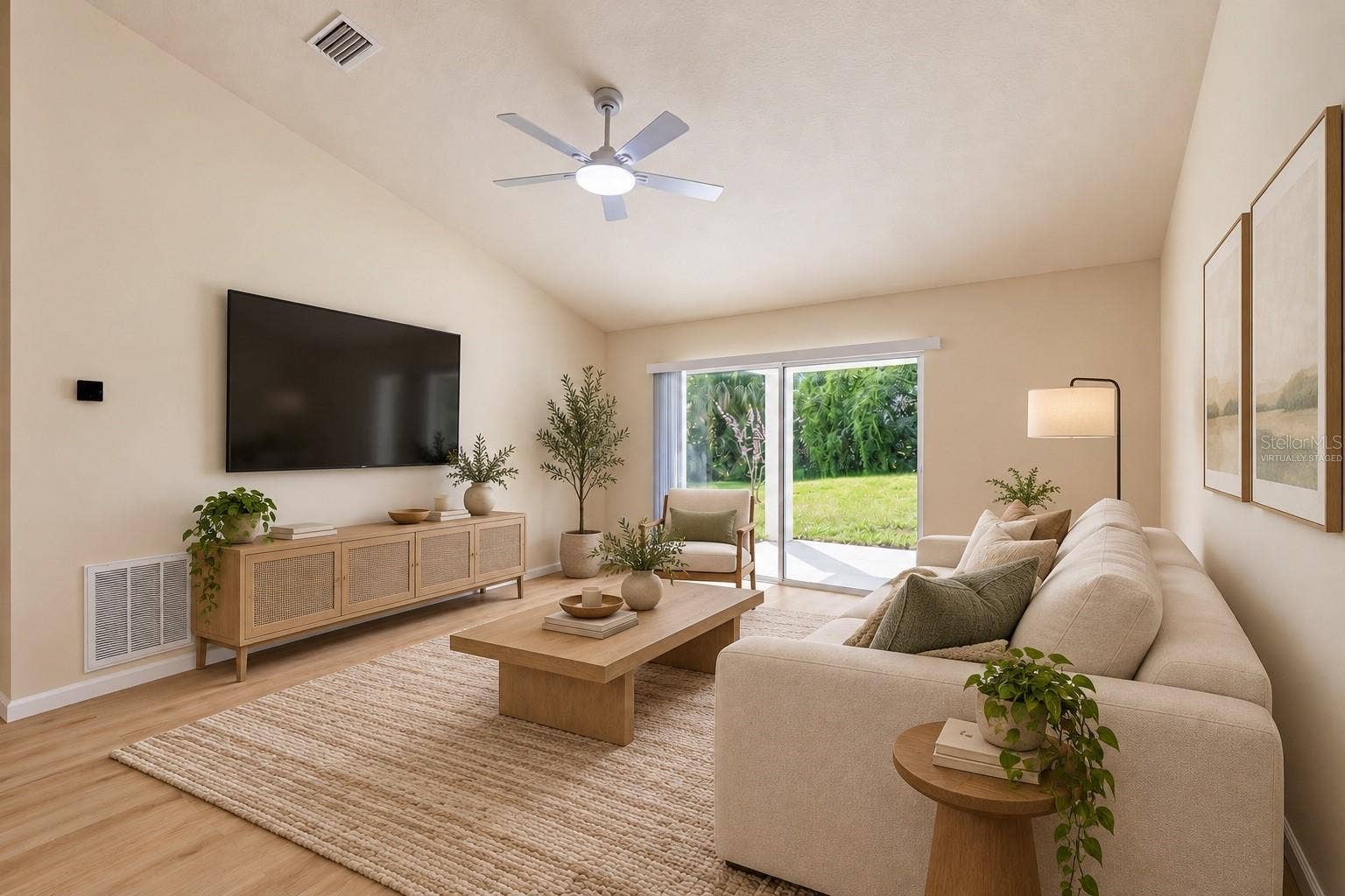 922 S COUNTY ROAD 419, Chuluota, FL 32766 virtually staged