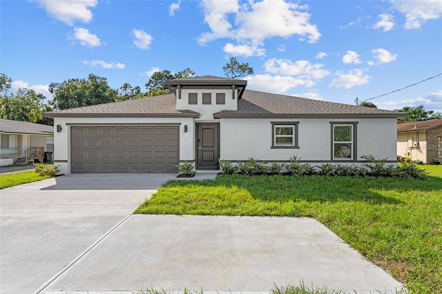 Property photo for 922 S COUNTY ROAD 419, Chuluota, FL