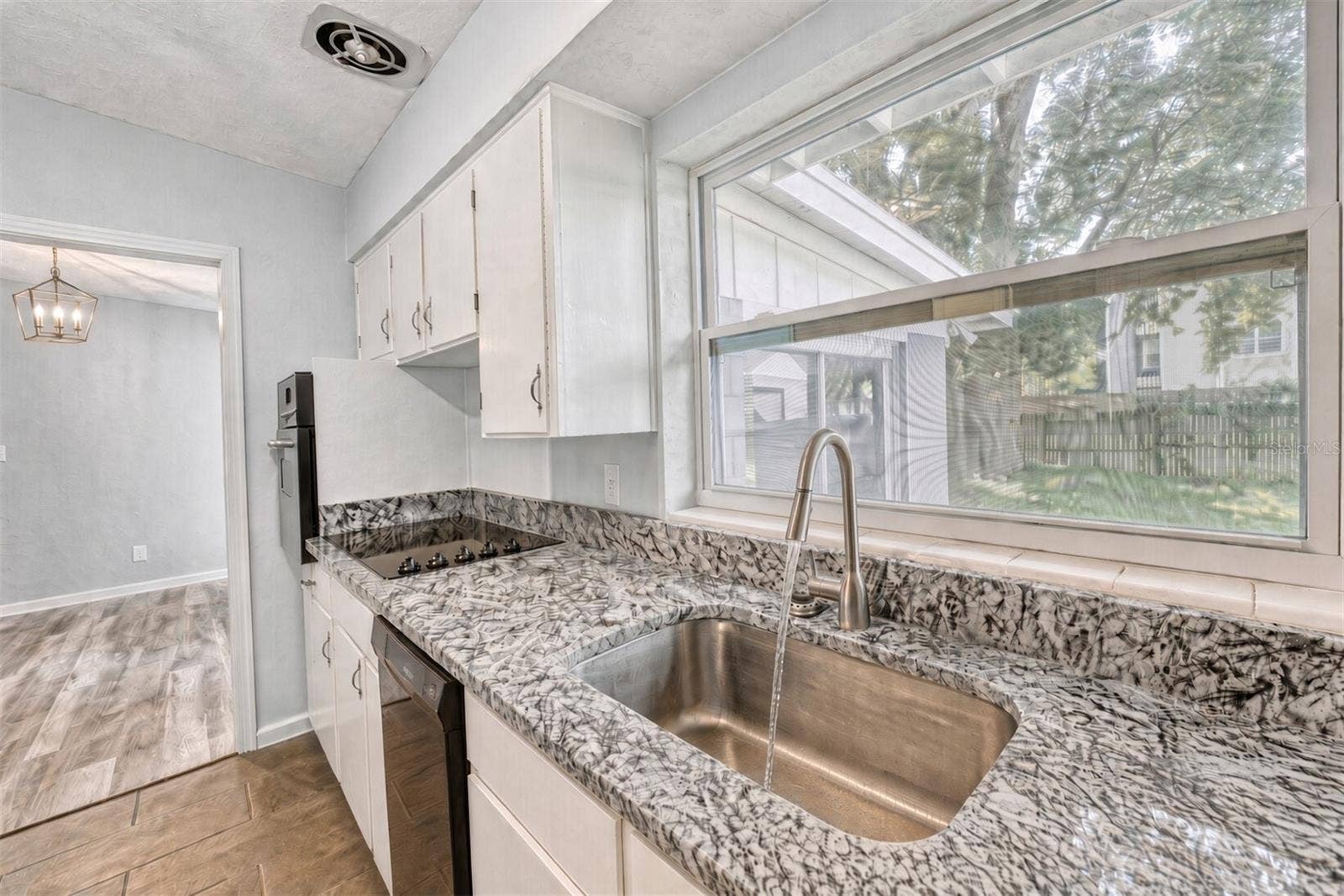 1712 EDMUNDSHIRE ROAD, Orlando, FL 32812 Kitchen.